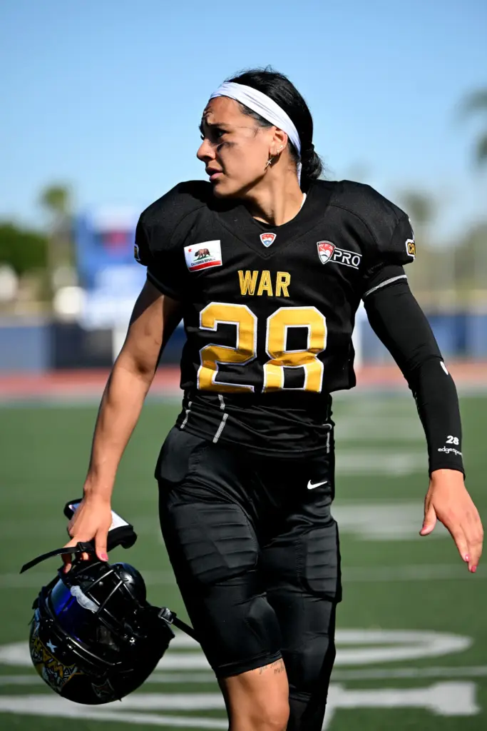 Cali War defensive back Alyssa Williams gets ready for a...