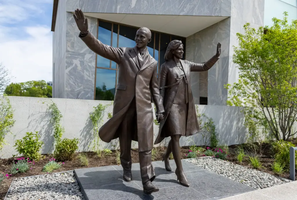 A statue of President Barack Obama and first lady Michelle...