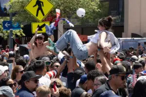 Thousands converge in downtown Long Beach for USA’s second World Cup appearance