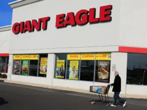 Kroger buying regional grocer and pharmacy retailer Giant Eagle in deal valued at $1.65 billion