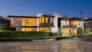 Chris Light-designed Corona del Mar showpiece seeks $40 million