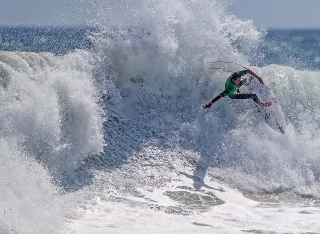 Jett Schilling of San Clemente competes in the Challenge Series...