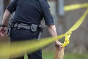 Man dies from apparent gunshot wound in Valencia Park neighborhood