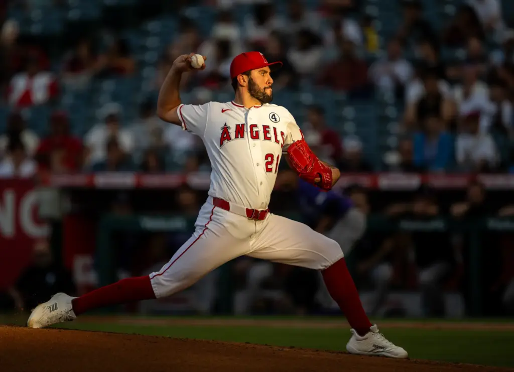Los Angeles Angels starting pitcher Grayson Rodriguez (21) throws to...