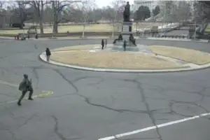 Georgia teen pleads guilty to gun charge for running onto Capitol grounds with loaded shotgun