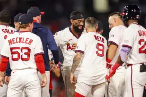 Angels rally to beat Cardinals in bottom of the 9th