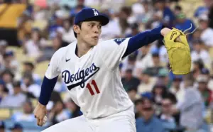 Roki Sasaki dominant for 5 innings as Dodgers beat Mariners