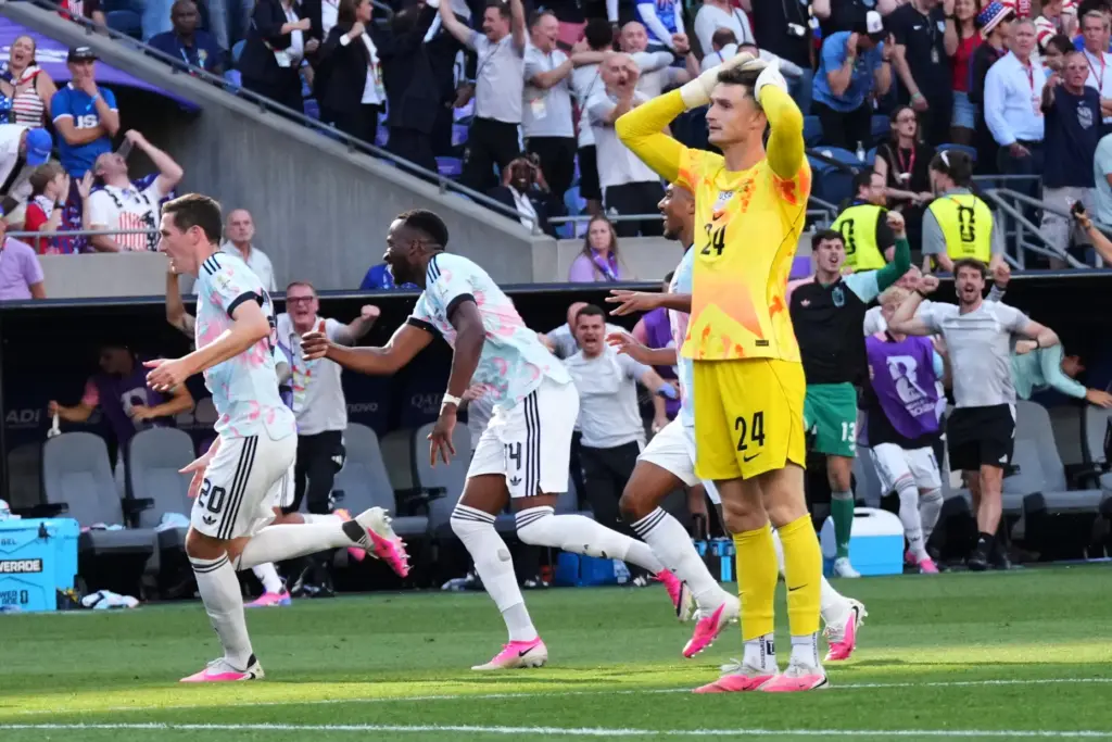 U.S. goalkeeper Matt Freese (24) shows his frustration after Belgium...