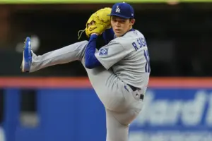 Roki Sasaki settles in, silences Mets as Dodgers win