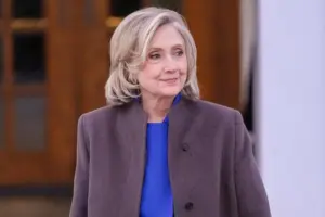 Clinton Foundation launches an institute to help state governments find nonpartisan solutions