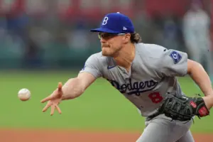 Dodgers activate Kiké Hernandez, demote Alex Freeland