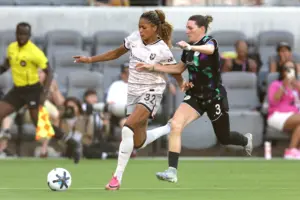 Angel City FC falls to Racing Louisville, ending 3-game winning streak