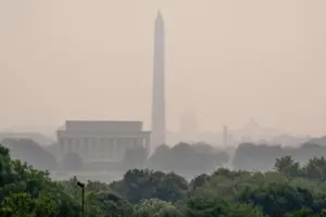 Wildfire smoke from Canada and Minnesota pushes farther into the US and engulfs DC in haze