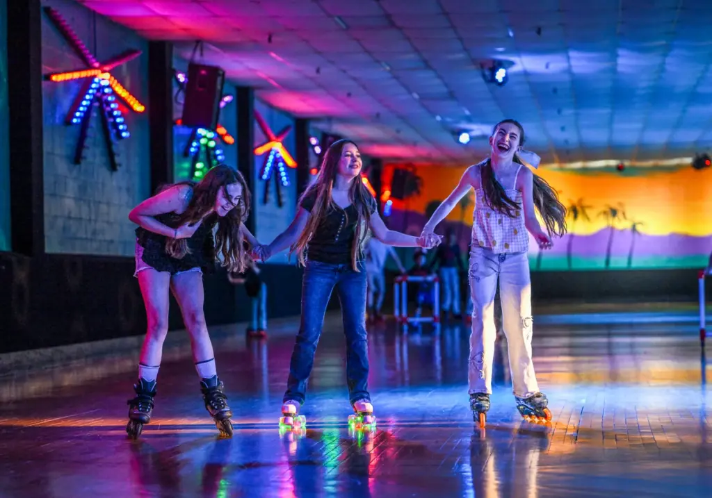 Piper Smith, 11, left, Abby Cordova, 12, and Nyla Smith,...