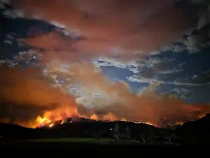 Pilot killed after aircraft fighting wildfire crashes into Colorado reservoir