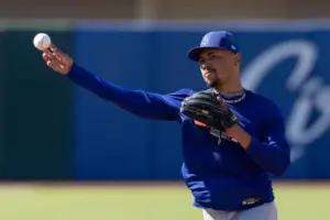 Dodgers scratch Mookie Betts from lineup but expect him back Thursday