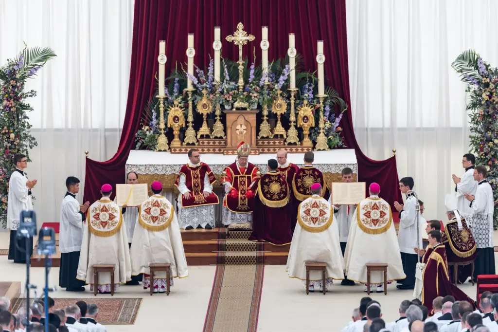 Alfonso de Galarreta from Spain, Bishop of the Society of Saint Pius X gives episcopal consecration.