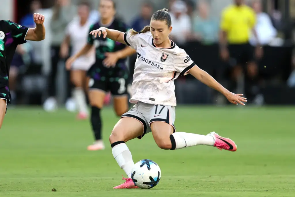Angel City FC midfielder Ally Sentnor (17) winds up for...
