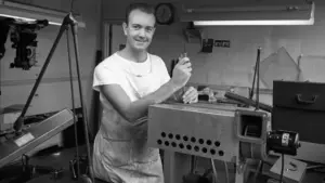 Don Iwerks, Disneyland animatronics and attractions innovator, dies at 96