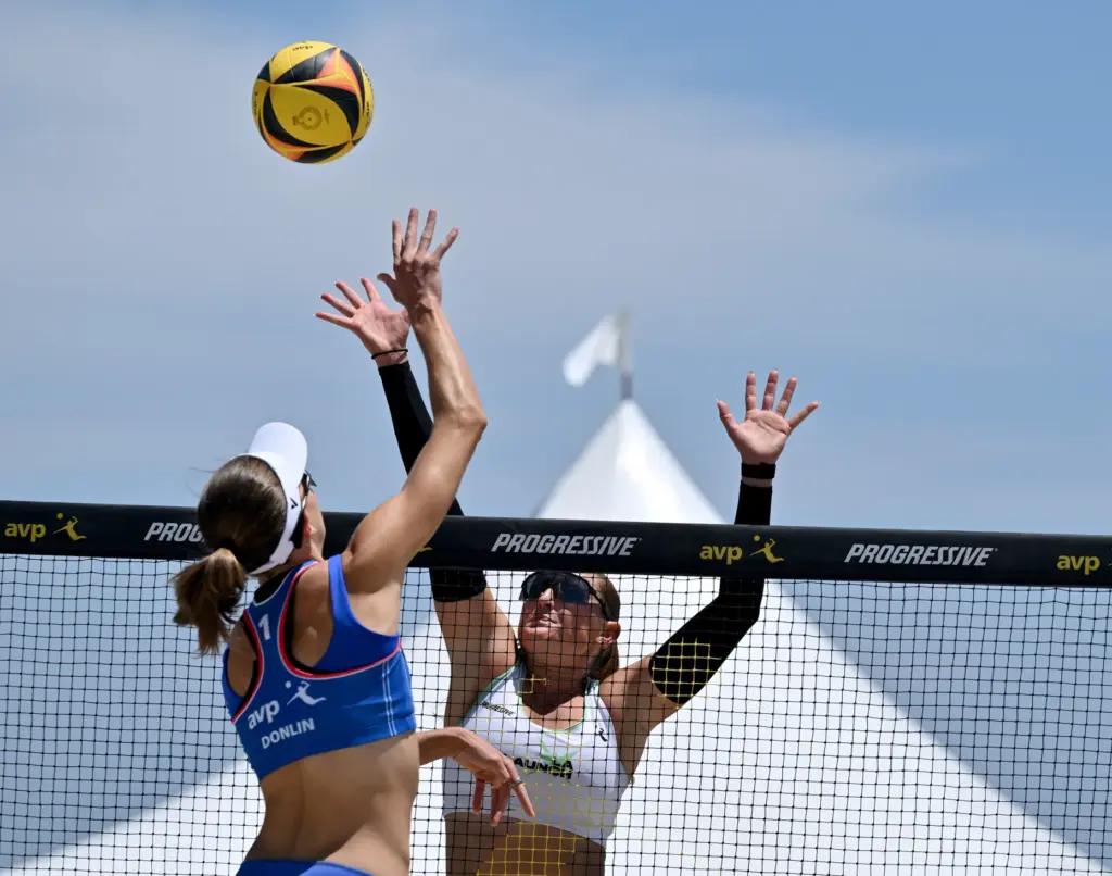 L.A. Launchâs Alaina Chacon blocks against Brooklyn Blazeâs Julia Donlin...