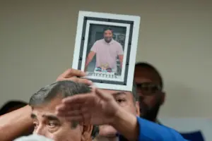 Fatal shooting during Houston traffic stop renews public scrutiny of ICE