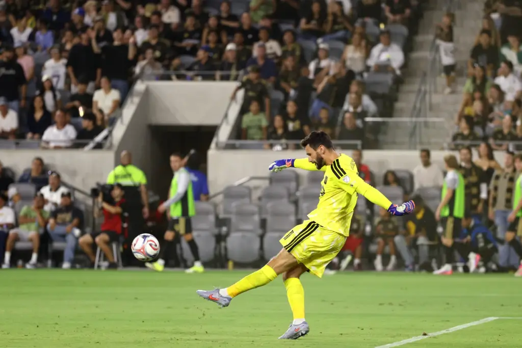 Los Angeles FC goalkeeper Hugo Lloris (1) kicks the ball...