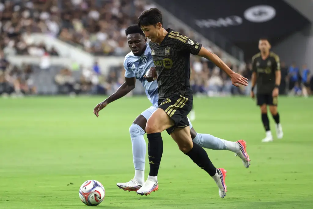 Los Angeles FC forward Son Heung-Min (7) moves the ball...
