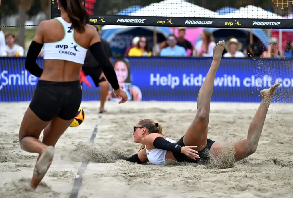 Miami Mayhemâs Kelly Cheng and Megan Kraft celebrated their win...