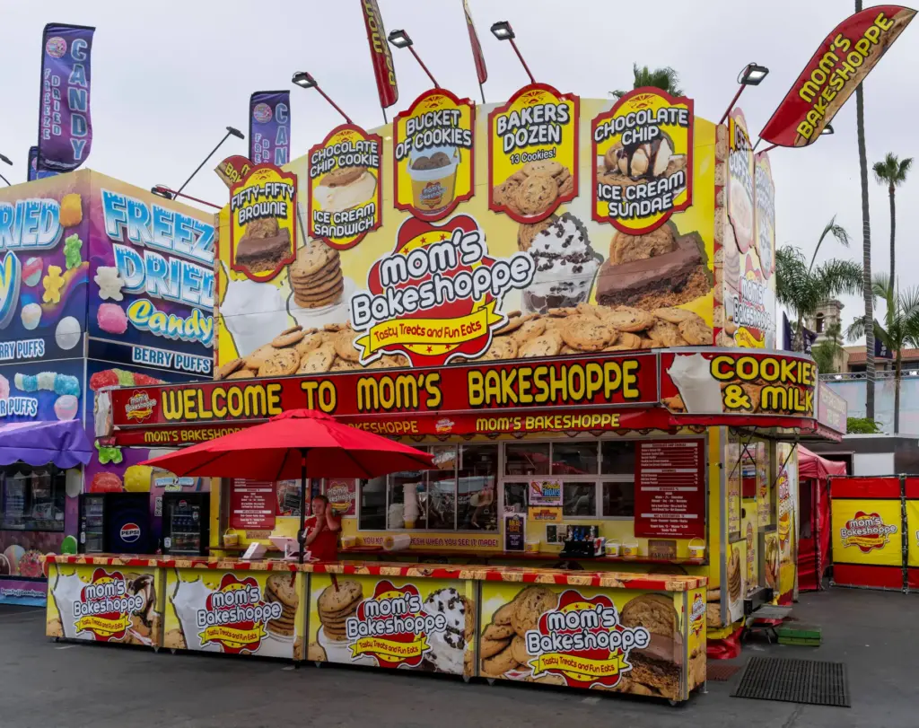 Momâs Bakeshoppe at the San Diego County Fair in Del...