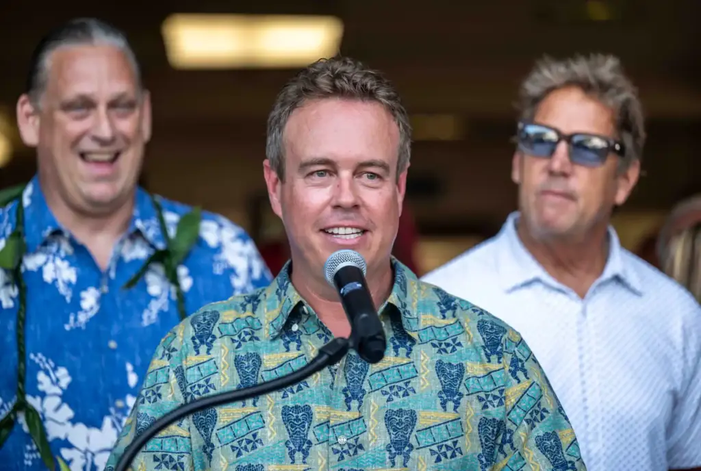 Huntington Beach Mayor Casey McKeon welcomes guests to the grand...