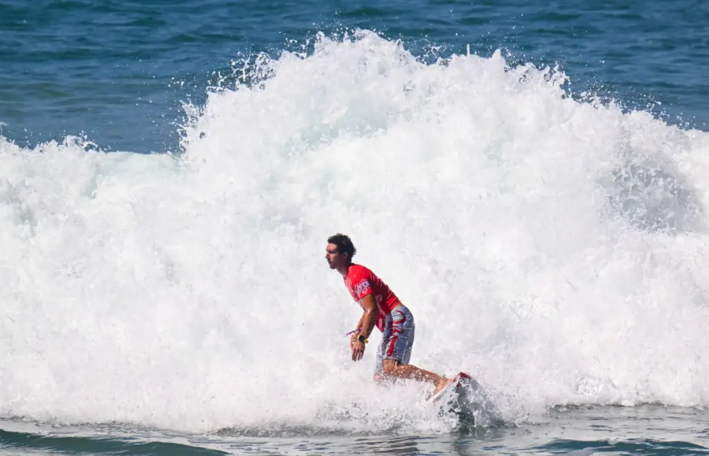 Griffin Colapinto competes in the Round of 32 during the...