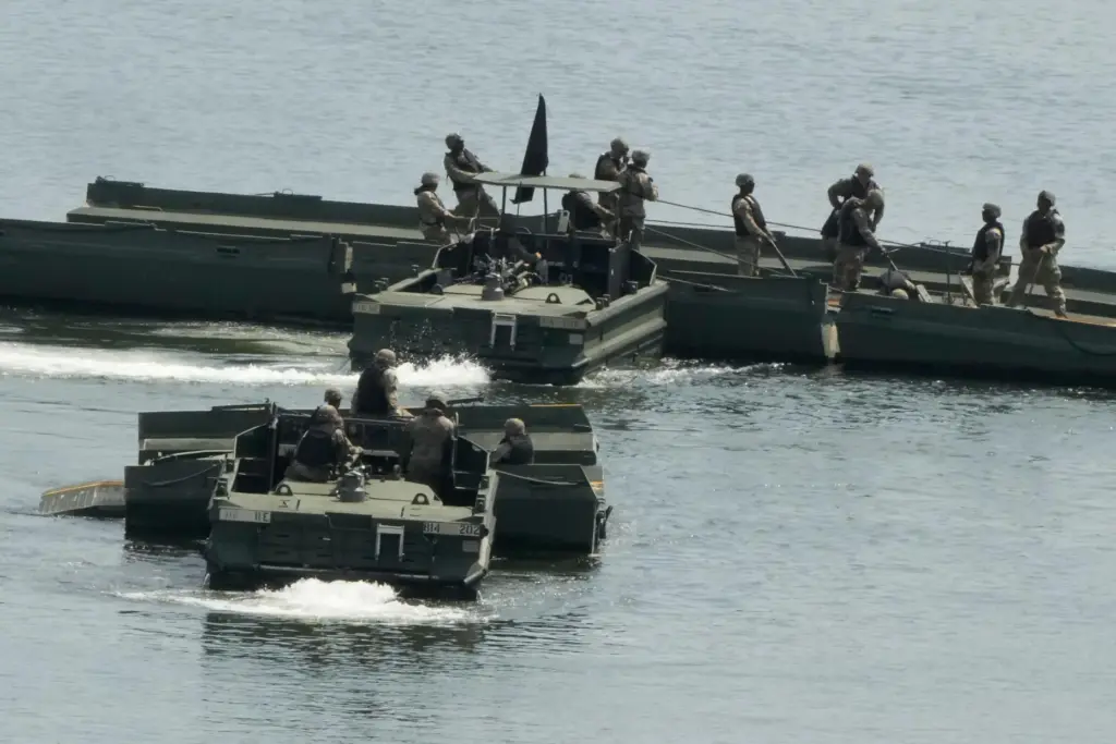 The U.S. Army’s soldiers conduct a training exercise on a...