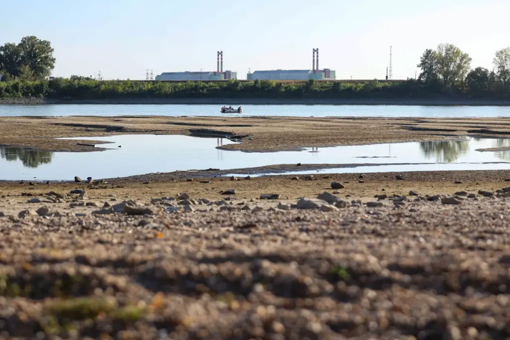 The MVM Paks Nuclear Power Plant, which had to close...