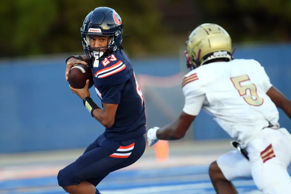 Chaminadeâs Jacoby Christian (23) tries to get past Oaks Christianâs...