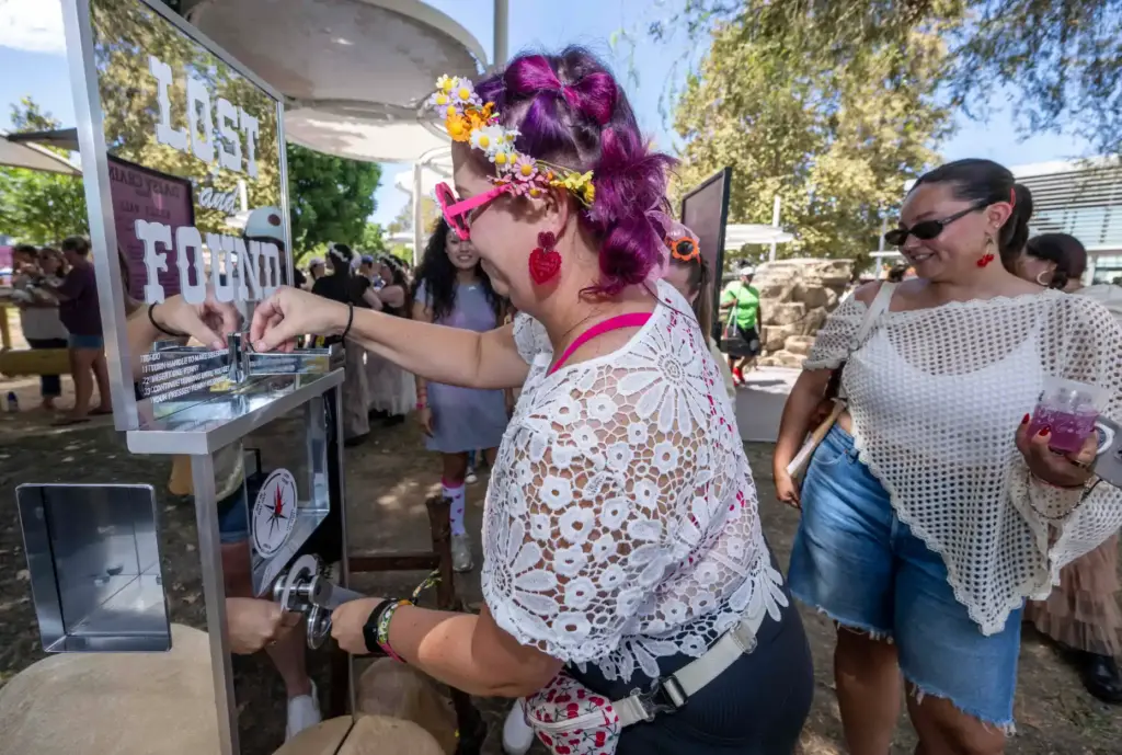 Amy Leon of San Diego takes a turn creating a...