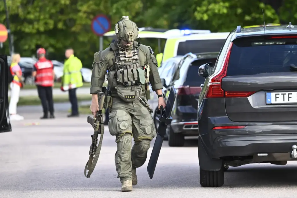 Police and emergency personnel outside Brinellskolan during a major emergency...