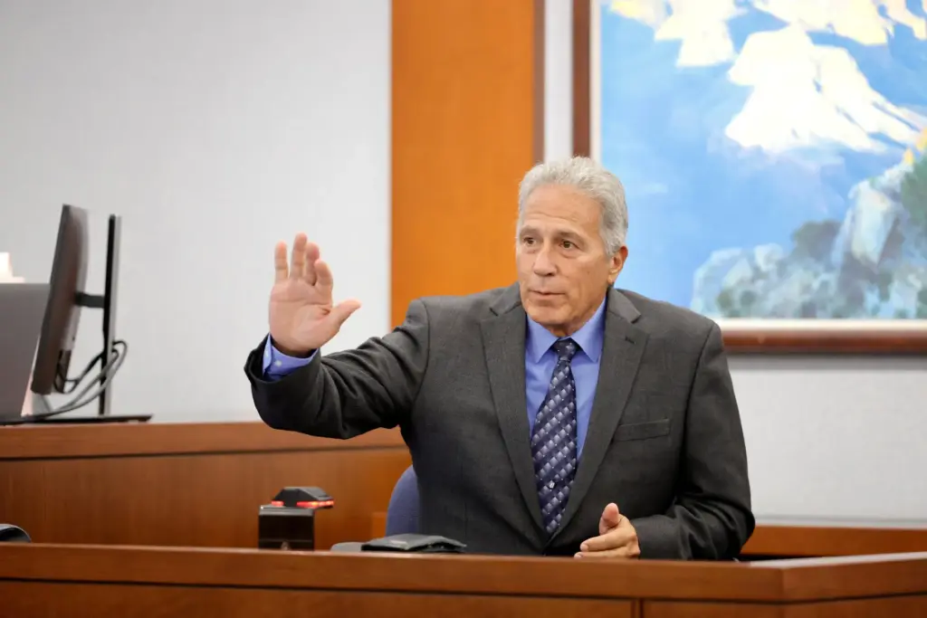 Former Las Vegas Metro Police Sgt. Stan Hyt testifies in court.