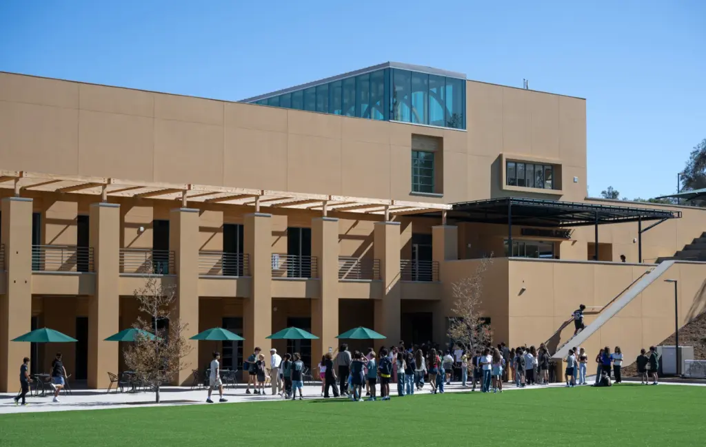 Sage Hill students arrive for the first day of middle...