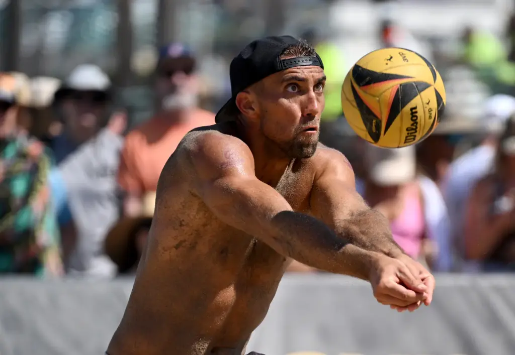Trevor Crabb and Chase Budinger play against Timothy Brewster and...