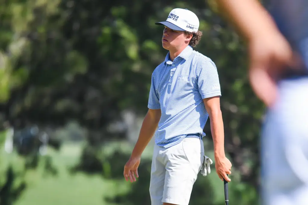Lucas Gimenez sighs after missing a put during the UNDERRATED...