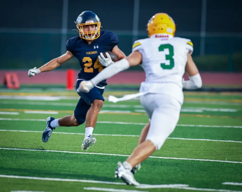 Marinaâs (24) Lucas Delgado, left, goes against, Brea Olindaâs (3)...