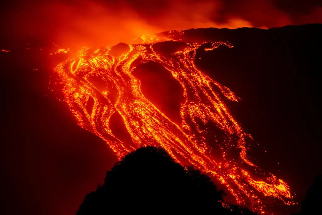 Eruptive activity continues on Mount Etna, where lava flows continue...