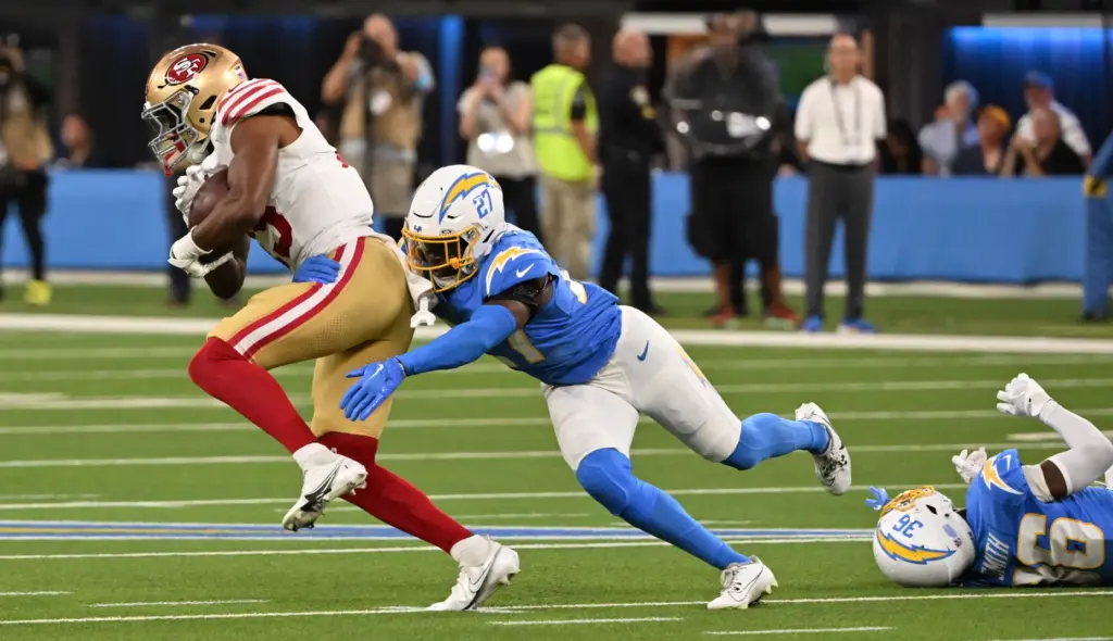 San Francisco 49ers wide receiver De’zhaun Stribling catches a pass...