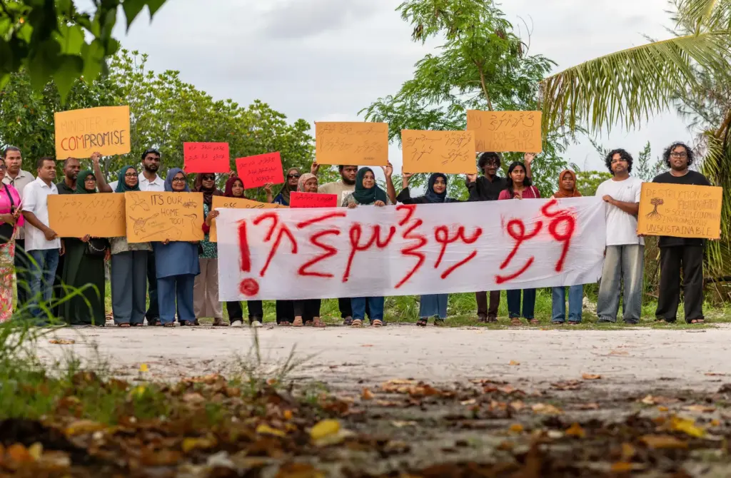 Members of Project ThimaaVeshi, team up with Veshi Saafu, a...