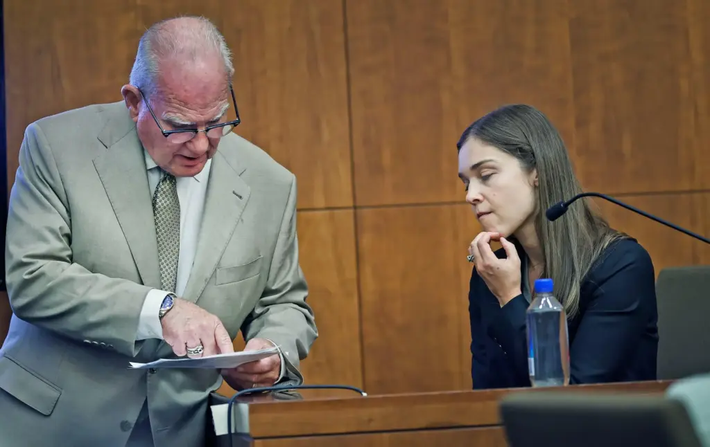 Defense attorney Kevin Reddington questions psychiatrist Dr. Jennifer Tufts.