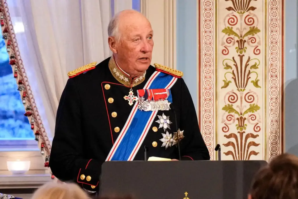 Norway's King Harald gives a speech during a gala dinner at the Palace.