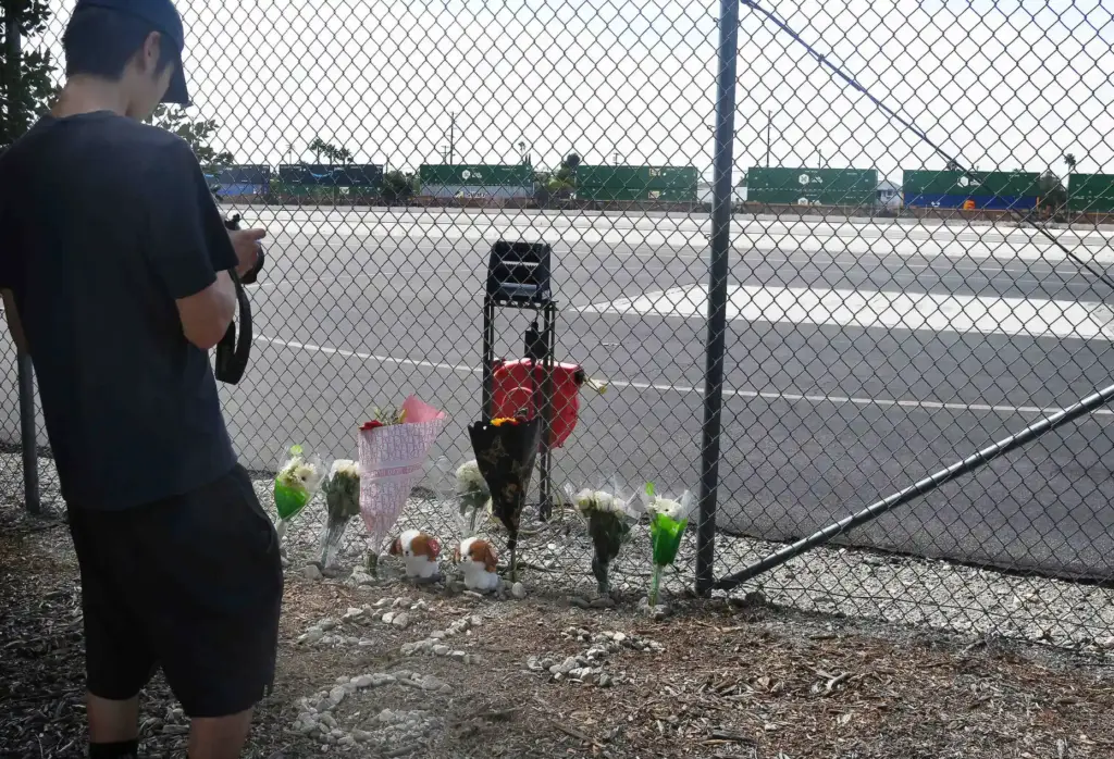 Friends spell out the names of CH-4 TV/Reporter Eliana Moreno...