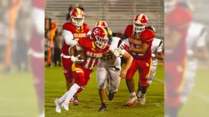 Loara football shows resiliency with fast start in Tango League