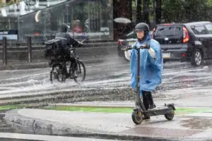 E-scooters are too dangerous to recommend, Consumer Reports says