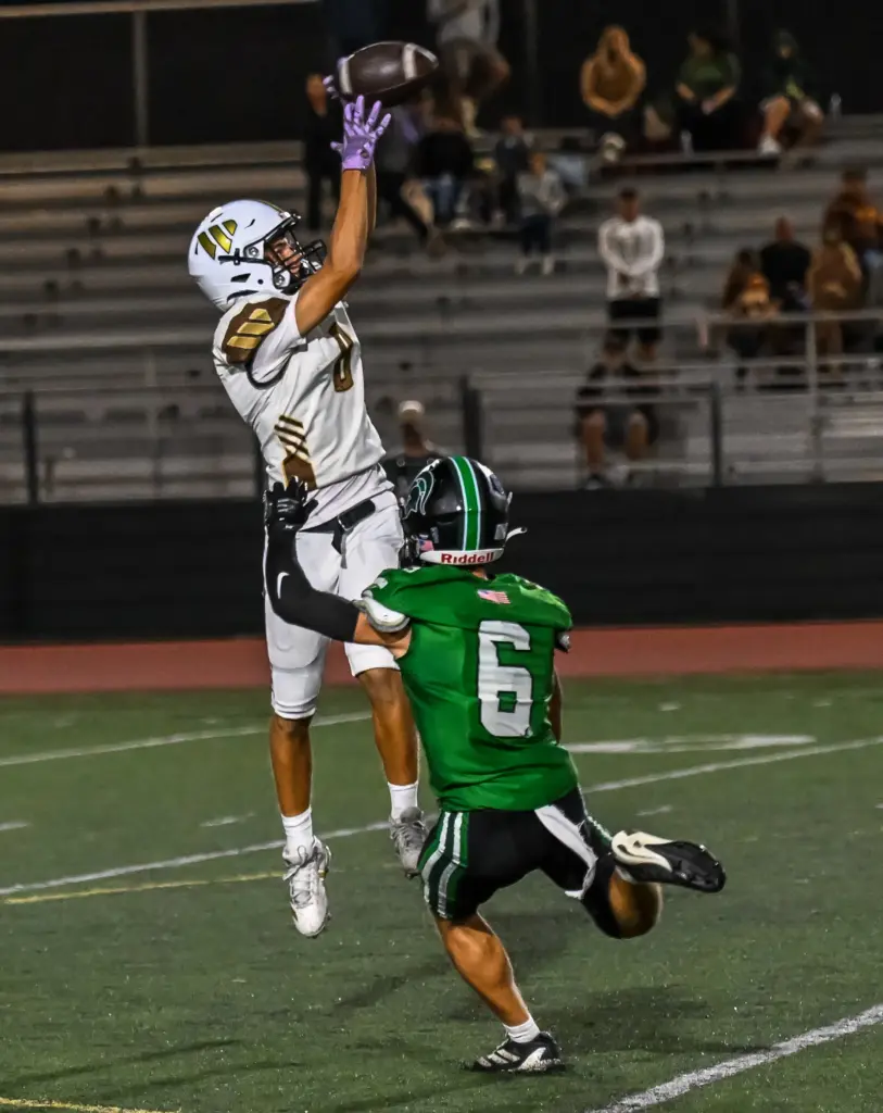 West Torrance’s Samuel Reeves catches the ball during the Warriors’...